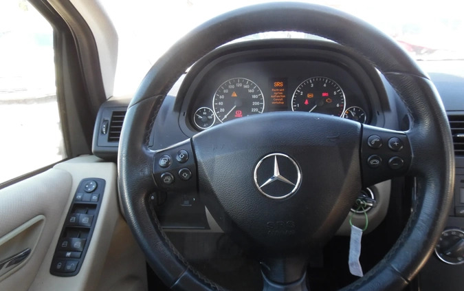 Mercedes-Benz Klasa A cena 6900 przebieg: 250000, rok produkcji 2011 z Tarnów małe 232